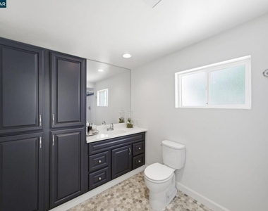 102 Hillcrest Dr - Photo Thumbnail 27