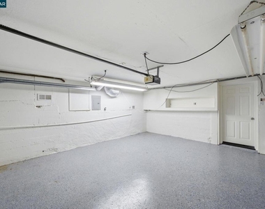 102 Hillcrest Dr - Photo Thumbnail 28