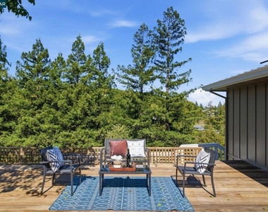 102 Hillcrest Dr - Photo Thumbnail 8
