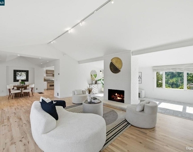 102 Hillcrest Dr - Photo Thumbnail 2