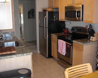 361 Masters Court - Photo Thumbnail 2