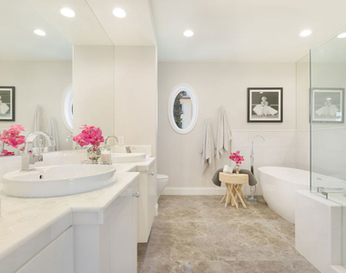 202 N Crescent Drive - Photo Thumbnail 14