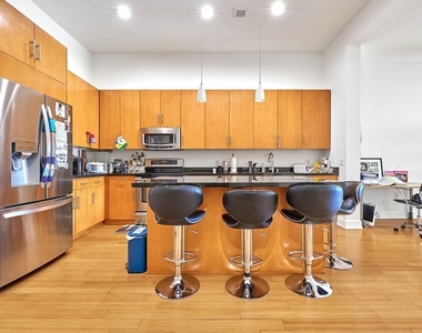 3223 W 6th Street - Photo Thumbnail 7