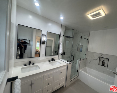 1410 Jonesboro Drive - Photo Thumbnail 12