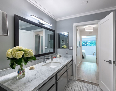 1230 Horn Avenue - Photo Thumbnail 14