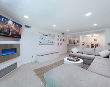 1230 Horn Avenue - Photo Thumbnail 5