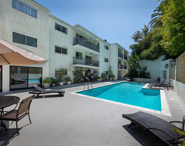 1230 Horn Avenue - Photo Thumbnail 21