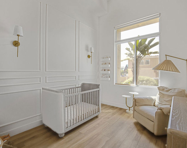 118 S Kenwood Street - Photo Thumbnail 14
