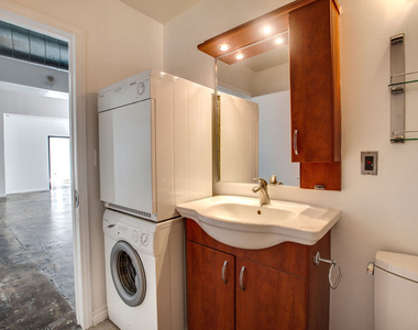 215 W 7th Street - Photo Thumbnail 14