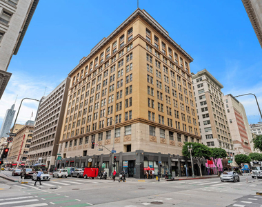 215 W 7th Street - Photo Thumbnail 23
