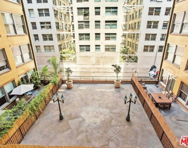 215 W 7th Street - Photo Thumbnail 19