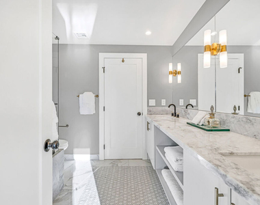 712 Crestmoore Place - Photo Thumbnail 25