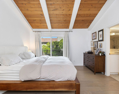 1802 California Avenue - Photo Thumbnail 9