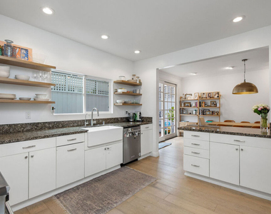 1802 California Avenue - Photo Thumbnail 7
