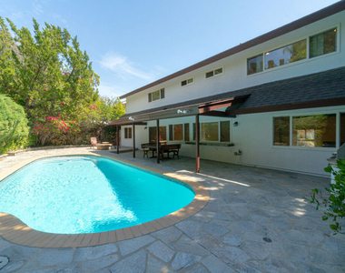 4220 Towhee Drive - Photo Thumbnail 4