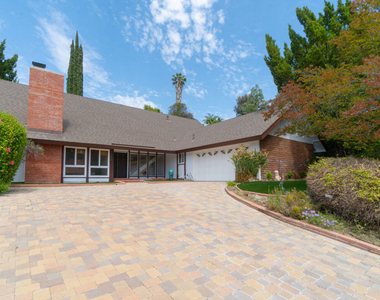 4220 Towhee Drive - Photo Thumbnail 6