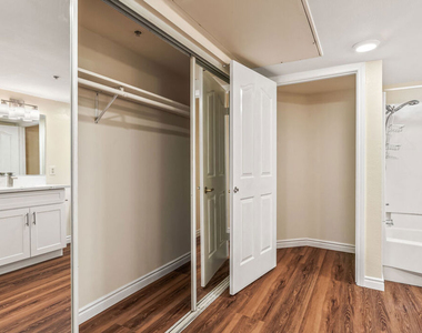 4755 Templeton Street - Photo Thumbnail 25