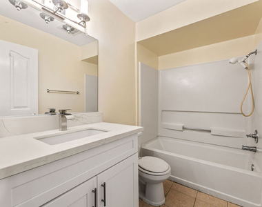 4755 Templeton Street - Photo Thumbnail 5