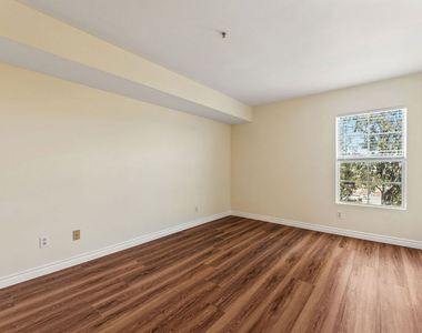 4755 Templeton Street - Photo Thumbnail 20