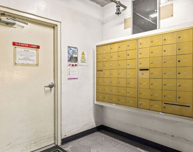 4755 Templeton Street - Photo Thumbnail 35