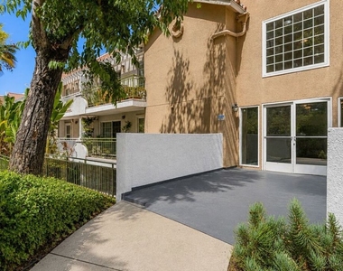 4755 Templeton Street - Photo Thumbnail 33