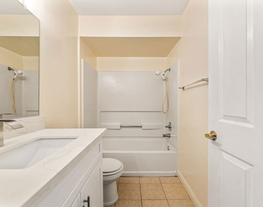4755 Templeton Street - Photo Thumbnail 6