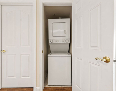 4755 Templeton Street - Photo Thumbnail 4