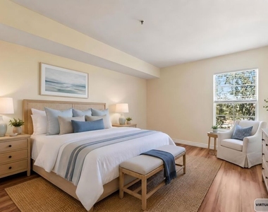 4755 Templeton Street - Photo Thumbnail 19