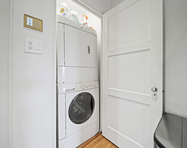 837 N Harper Avenue - Photo Thumbnail 14
