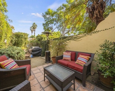 837 N Harper Avenue - Photo Thumbnail 39