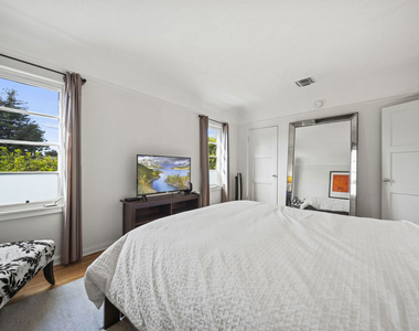 837 N Harper Avenue - Photo Thumbnail 24