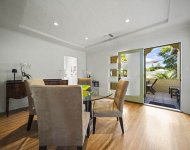 837 N Harper Avenue - Photo Thumbnail 6