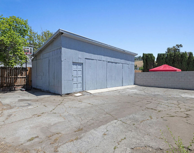 137 E Avenue 43 - Photo Thumbnail 25