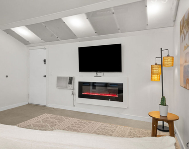 5127 Gaynor Avenue - Photo Thumbnail 25