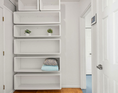 5127 Gaynor Avenue - Photo Thumbnail 46