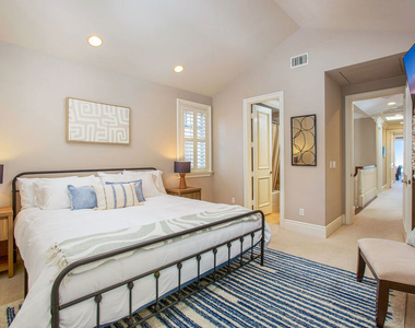 421 E Edgewater Avenue - Photo Thumbnail 47