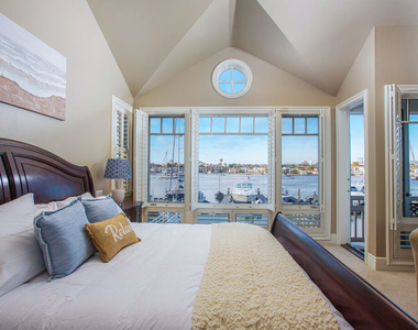 421 E Edgewater Avenue - Photo Thumbnail 38