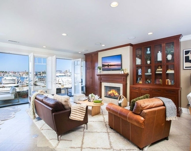 421 E Edgewater Avenue - Photo Thumbnail 24
