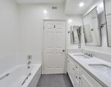11939 Gorham Avenue - Photo Thumbnail 31