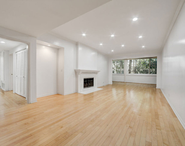 11939 Gorham Avenue - Photo Thumbnail 9