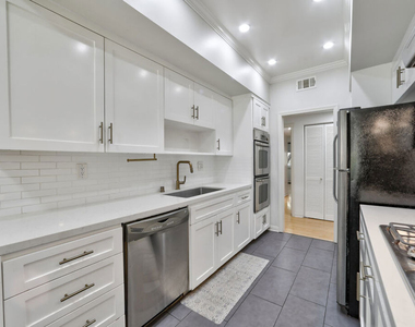 11939 Gorham Avenue - Photo Thumbnail 20