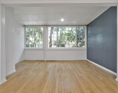 11939 Gorham Avenue - Photo Thumbnail 12