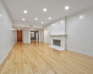 11939 Gorham Avenue - Photo Thumbnail 10