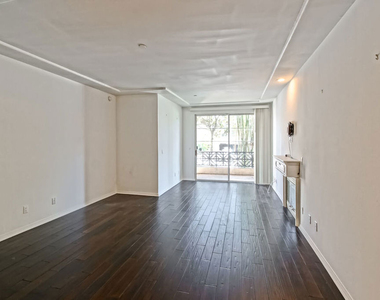 1875 S Beverly Glen Boulevard - Photo Thumbnail 10