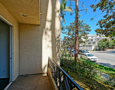 1875 S Beverly Glen Boulevard - Photo Thumbnail 21