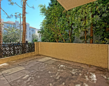 1875 S Beverly Glen Boulevard - Photo Thumbnail 29