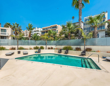 7301 Vista Del Mar - Photo Thumbnail 32