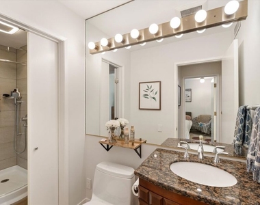 4927 Bellaire Avenue - Photo Thumbnail 28