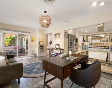 4927 Bellaire Avenue - Photo Thumbnail 12