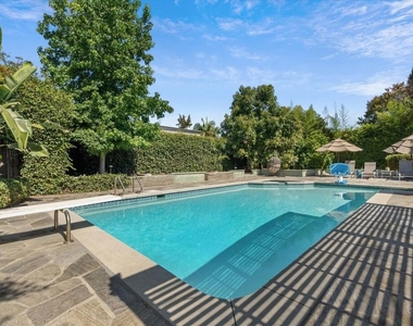 4927 Bellaire Avenue - Photo Thumbnail 32